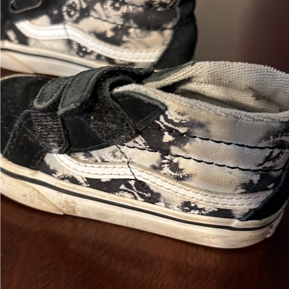 Vans size 6